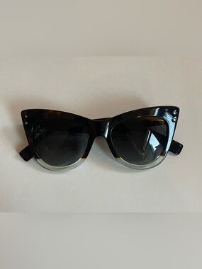 Fendi Dark Tortoiseshell Cat-Eye Sunglasses